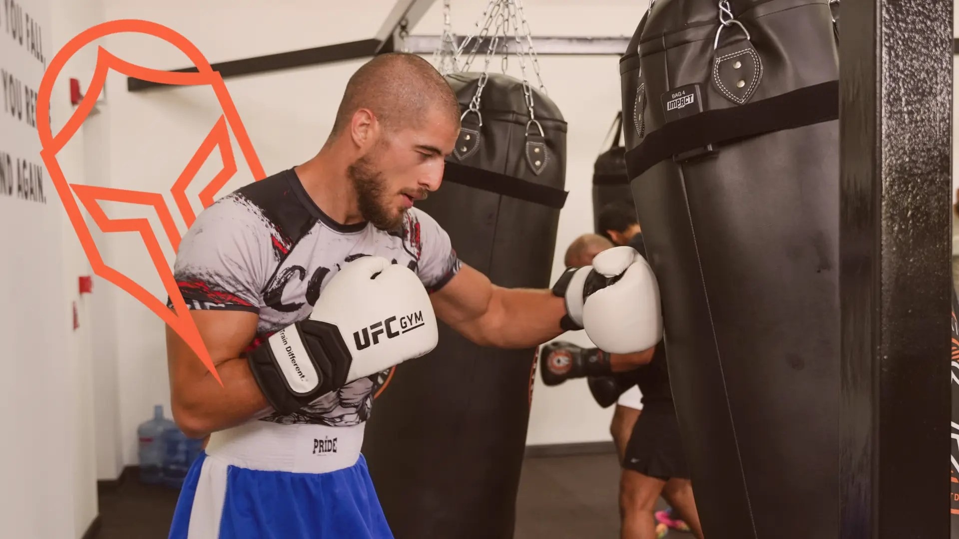 Read more about the article What Is a Boxing Coach? Role, Skills, and Why You Need One